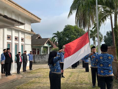 Apel Peringatan Hari Sumpah Pemuda di Halaman kantor Bawaslu INHU 28/10/2026