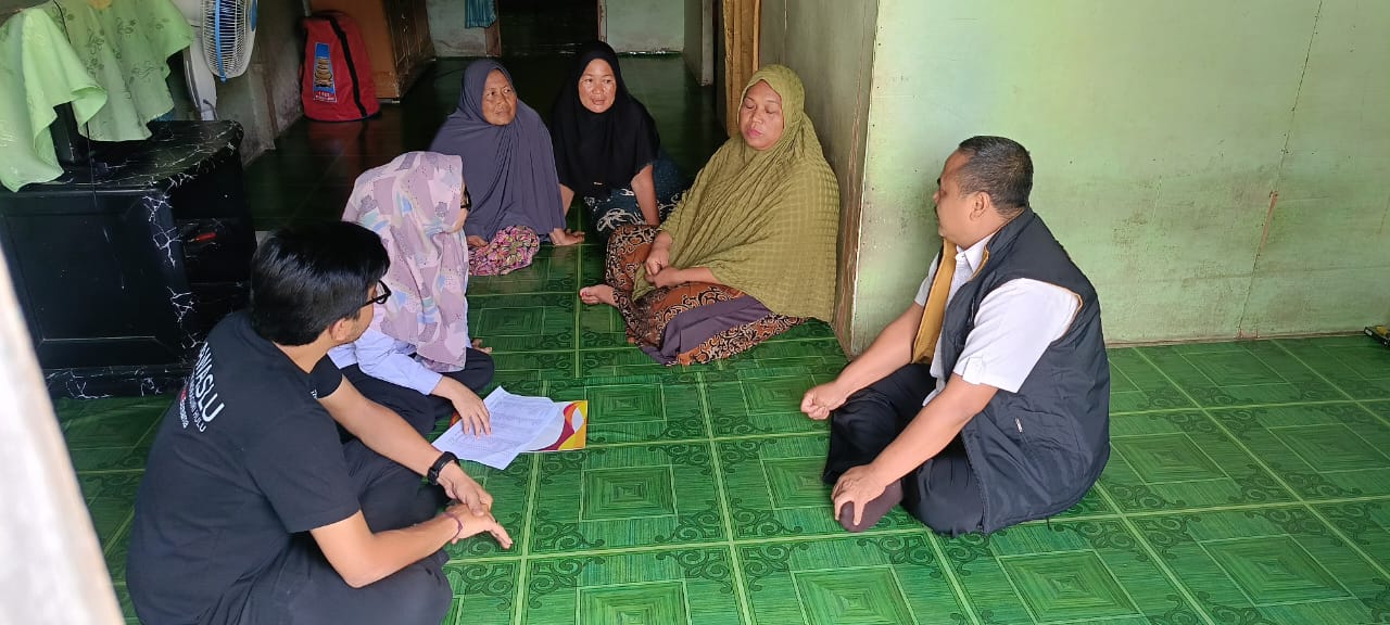 Badan Pengawas Pemilihan Umum (Bawaslu) Kabupaten Indragiri Hulu (INHU) melaksanakan kegiatan uji petik hasil pemutakhiran data pemilih di wilayah Kecamatan Rengat Barat, 