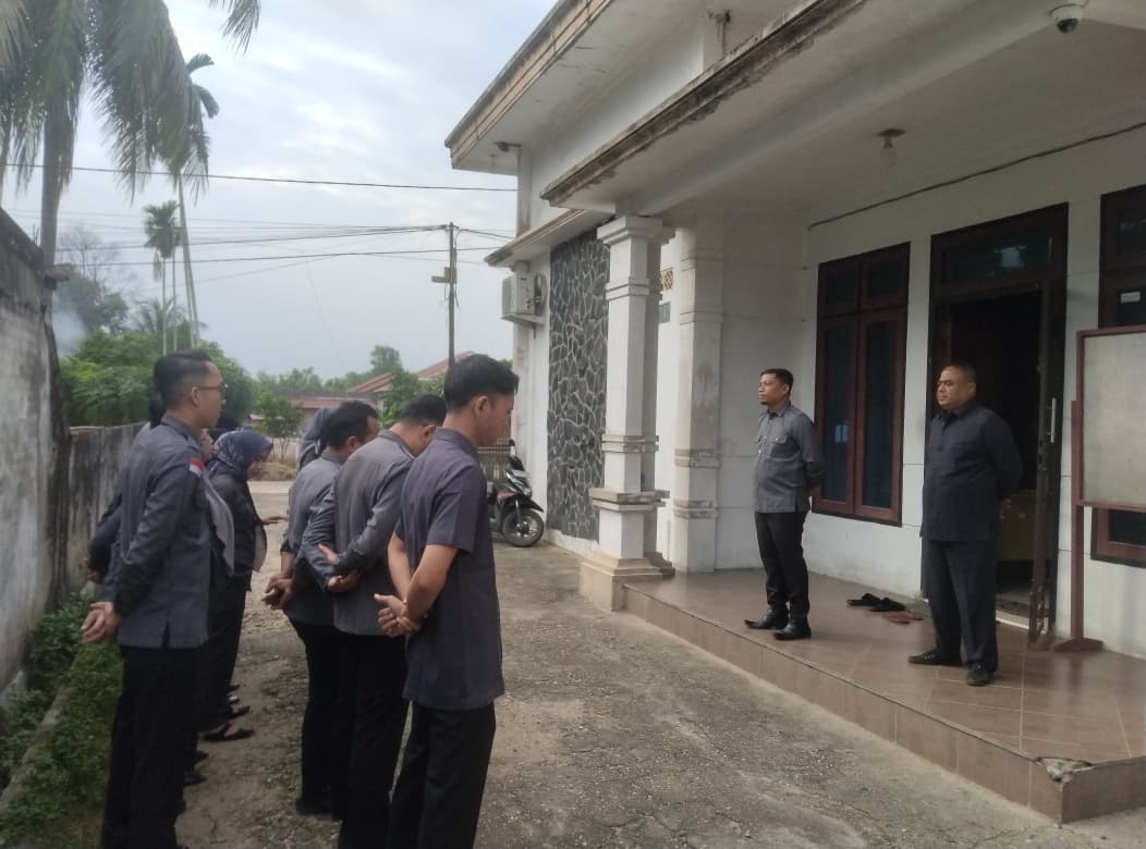 Apel Senin Bawaslu INHU sebagai Pembina Anggota Bawaslu INHU M Lukman Said