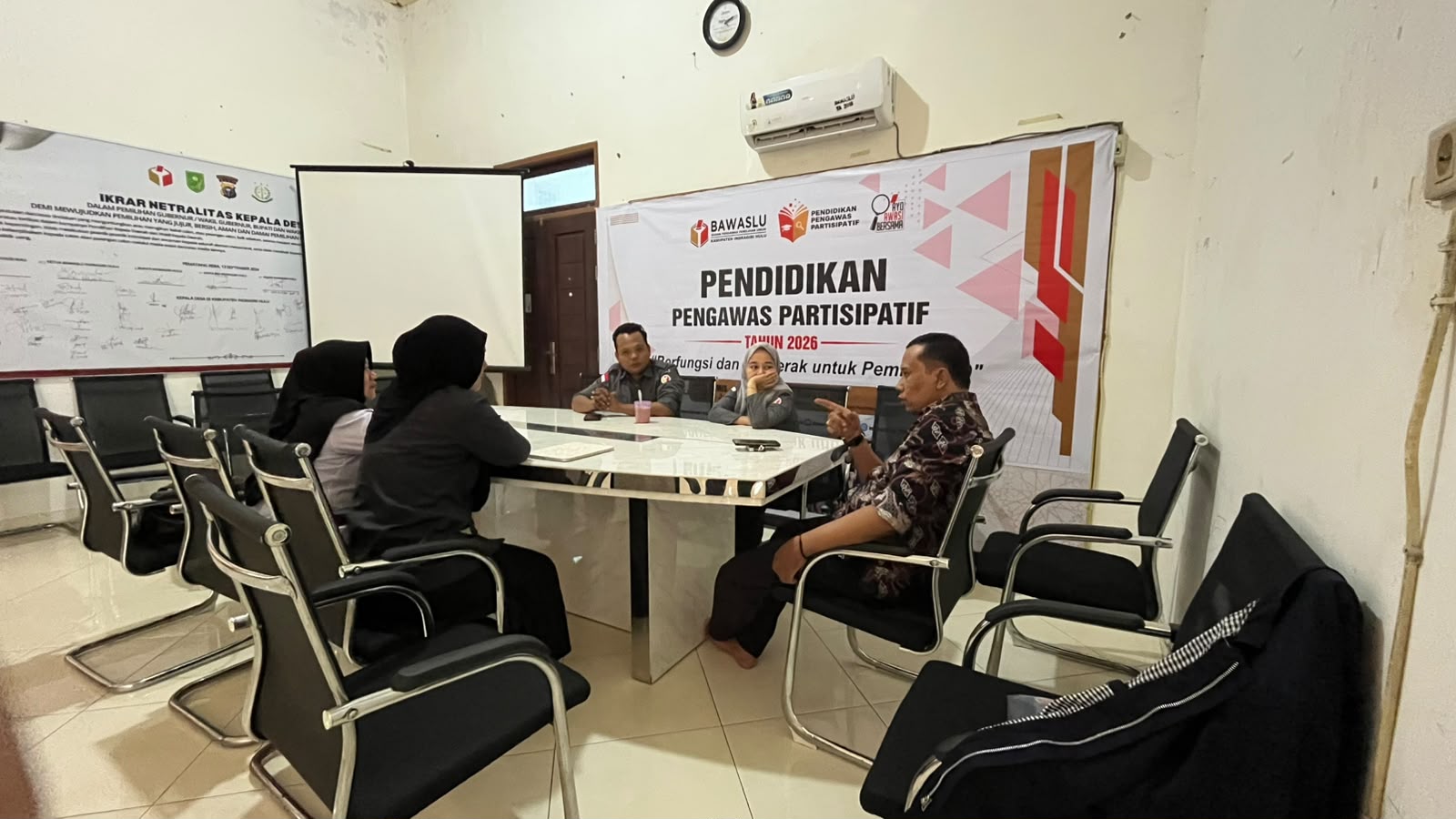 Rapat Evaluasi p2h Bawaslu INHU Senin 27 Juli 2026