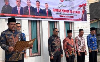 Ketua Bawaslu INHU Dedi Risanto pada saat pembina Apel Pada hari Sumpah pemuda di kantor Bawaslu INHU