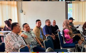 Ketua dan anggota Bawaslu INHU Pada saat menghadiri kegiatan  Rapat Evaluasi Pengawasan PDPB di Bawaslu Provinsi Riau 31/07/2026
