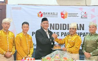 Perayaan Hari ulang Tahun Bawaslu Kabupaten/Kota di kantor Bawaslu INHU 17/08/2026